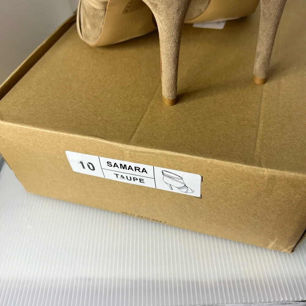 Journee collection taupe‎ samara peep toe stiletto size 10
